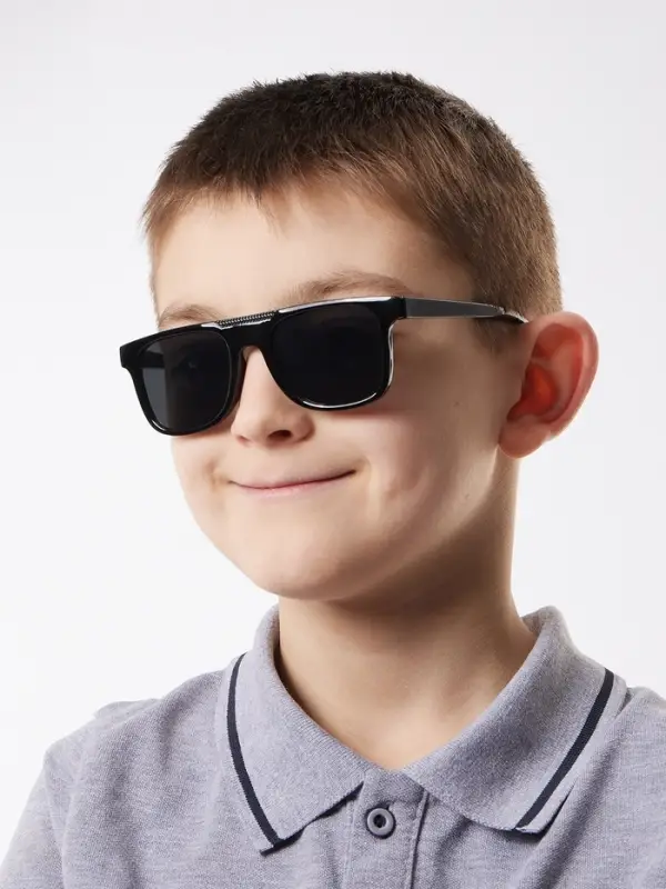 Очки солнцезащитные детские OneSun, uv 400, 13&times;12.4&times;3.9 см, линза 3.5&times;4.5 см, черные