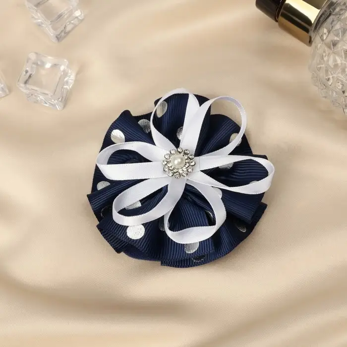 Резинка для волос бант «Школьница», горошек и ленточка, d=7 см, бело-синяя