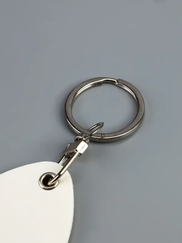 Брелок чехол для магнитных ключей, капля, белый 4,4х5,5 см