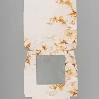 Коробка подарочная с окном &laquo;Счастье в тебе&raquo;, 20&times;20&times;4 см, самосборная