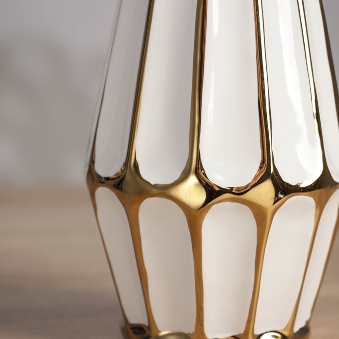 Керамическая ваза декоративная настольная «Недэн», для цветов, сухоцветов, d-5.5 см, 20×10 см, белый Керамическая ваза декоративная настольная «Недэн», для цветов, сухоцветов, d-5.5 см, 20×10 см, белый