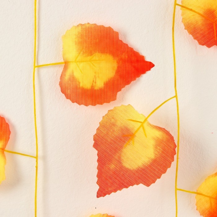 Декор &laquo;Гирлянда из листьев&raquo; длина: 2,4 м, ширина: 23 см, цвет жёлто-красный