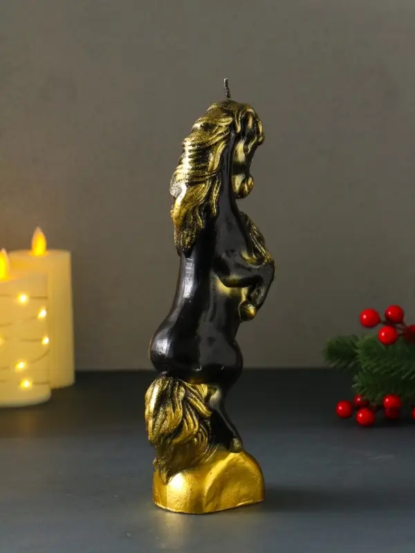 Свеча новогодняя "Конь на дыбах" чёрный 9х6,2х25,5 см