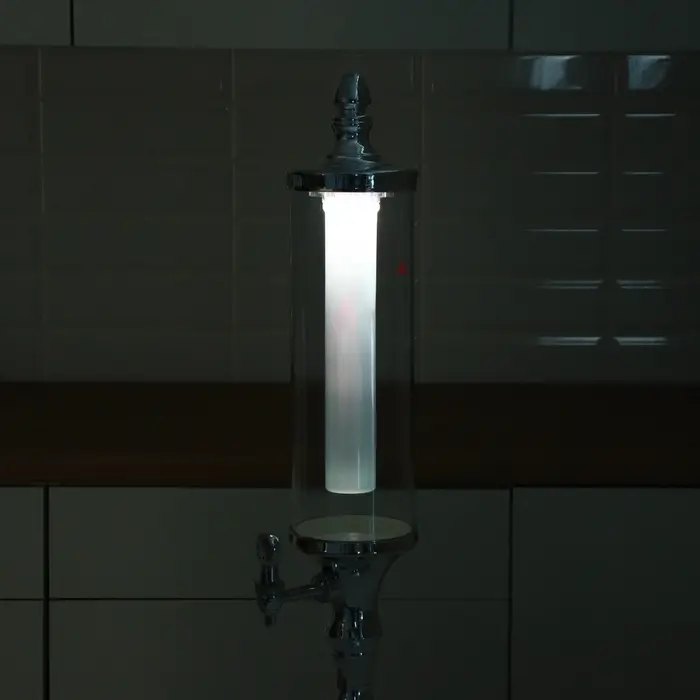 Башня пивная &laquo;Петронас&raquo;, 3 л, колба для льда, с подсветкой, 2 батарейки AG3, пластик, металлик
