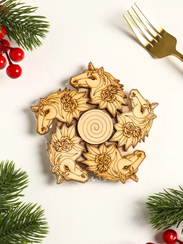 Подставка под горячее Лошадь в цветах, 11см, можжевельник Подставка под горячее Лошадь в цветах, 11см, можжевельник