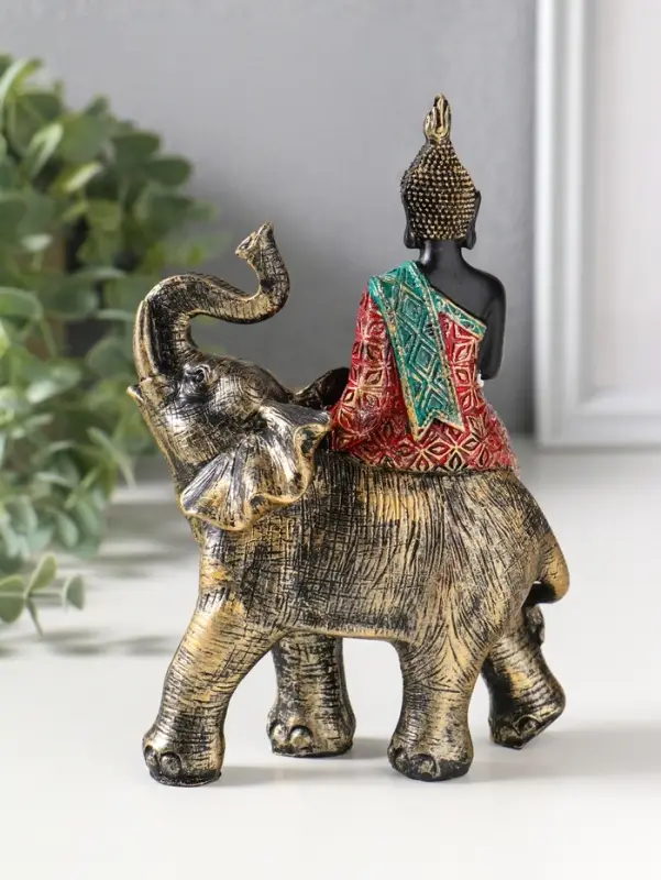 Фигурка полистоун &laquo;Будда в ярком наряде, на слоне&raquo;, 5.5&times;11&times;16.5 см