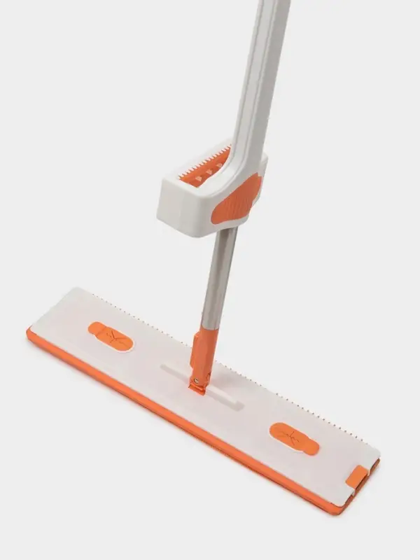 Швабра с отжимом, водосгоном и щёткой Raccoon, 2 насадки из микрофибры 50&times;11 см, стальная ручка 141 см