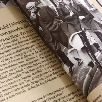 Пленка флористическая для цветов &laquo;Газета моды&raquo; 65 мкм, крафт, 50&times;57&plusmn;1 см
