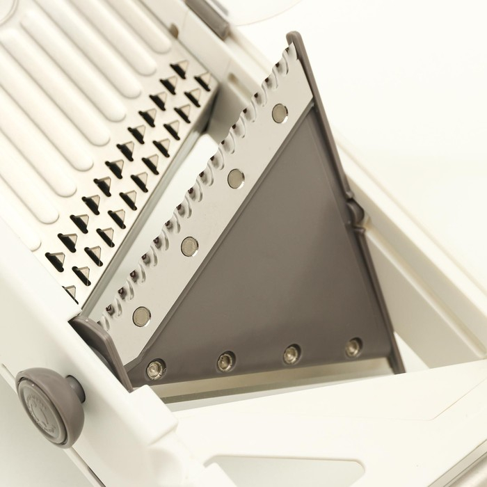 Овощерезка Magistro Stormy, с контролируемым углом нарезания, нержавеющая сталь, 35×15×14 см, цвет белый Овощерезка Magistro Stormy, с контролируемым углом нарезания, нержавеющая сталь, 35×15×14 см, цвет белый