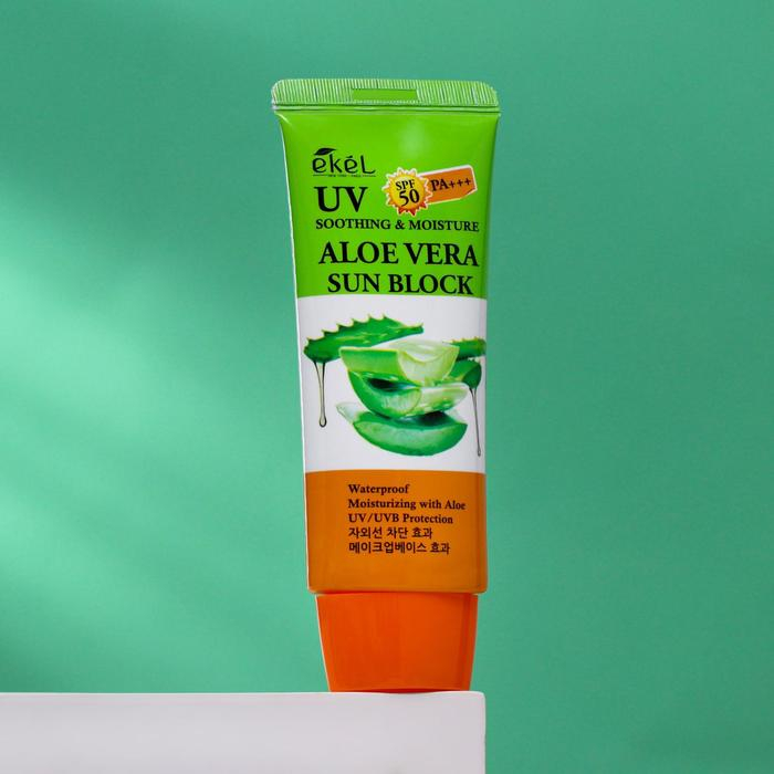 Солнцезащитный крем Ekel, с экстрактом алоэ, SPF 50+/PA+++, 70 мл Солнцезащитный крем Ekel, с экстрактом алоэ, SPF 50+/PA+++, 70 мл