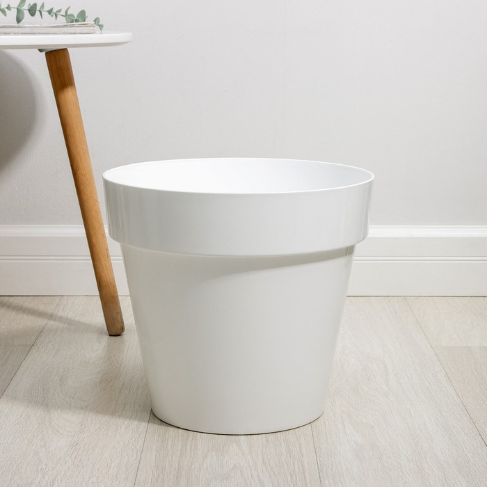 Кашпо для цветов со вставкой «Порто», 15 л, цвет белый Кашпо для цветов со вставкой «Порто», 15 л, цвет белый