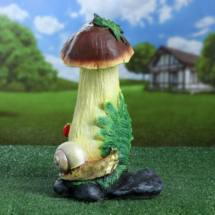 Садовая фигура  Садовая фигура "Гриб с ягодой и улиткой" 34см