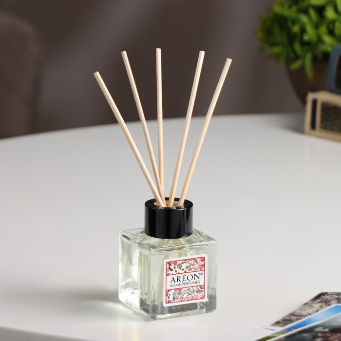Диффузор ароматический Areon Sticks Garden, Долина роз 50 мл Диффузор ароматический Areon Sticks Garden, Долина роз 50 мл