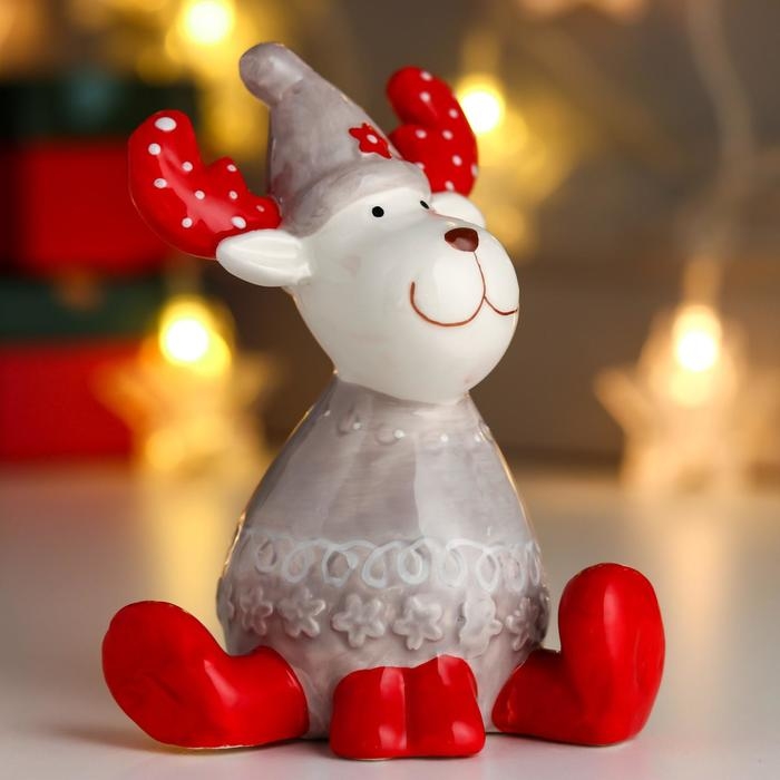 Сувенир керамика Сувенир керамика "Лосик, серый свитер и колпак, красные рожки в горох" 12х9,5х8 см