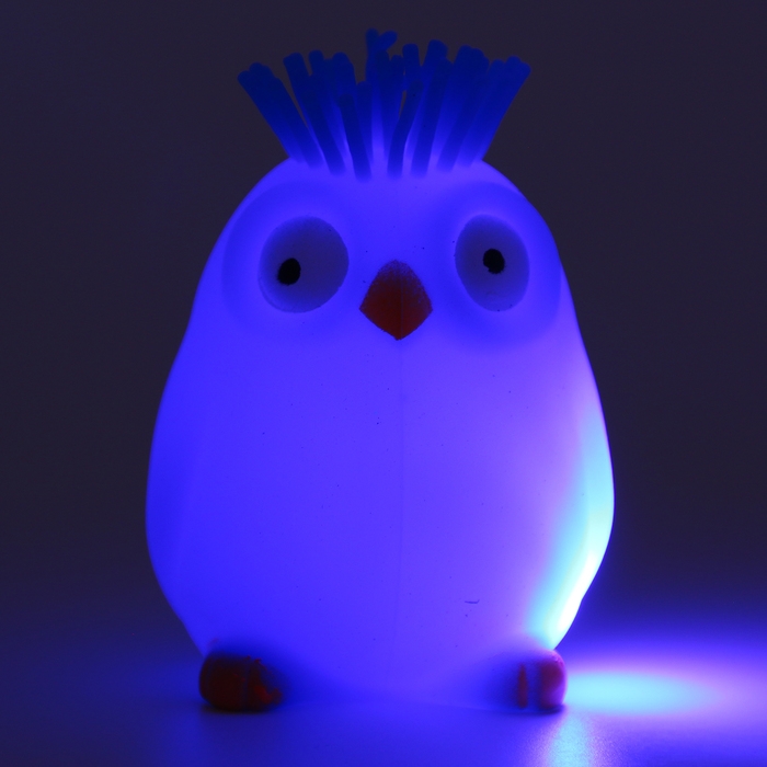 Мяч детский резиновый ёжка световой «Пингвинчик», цвета МИКС , в шоубоксе Мяч детский резиновый ёжка световой «Пингвинчик», цвета МИКС , в шоубоксе