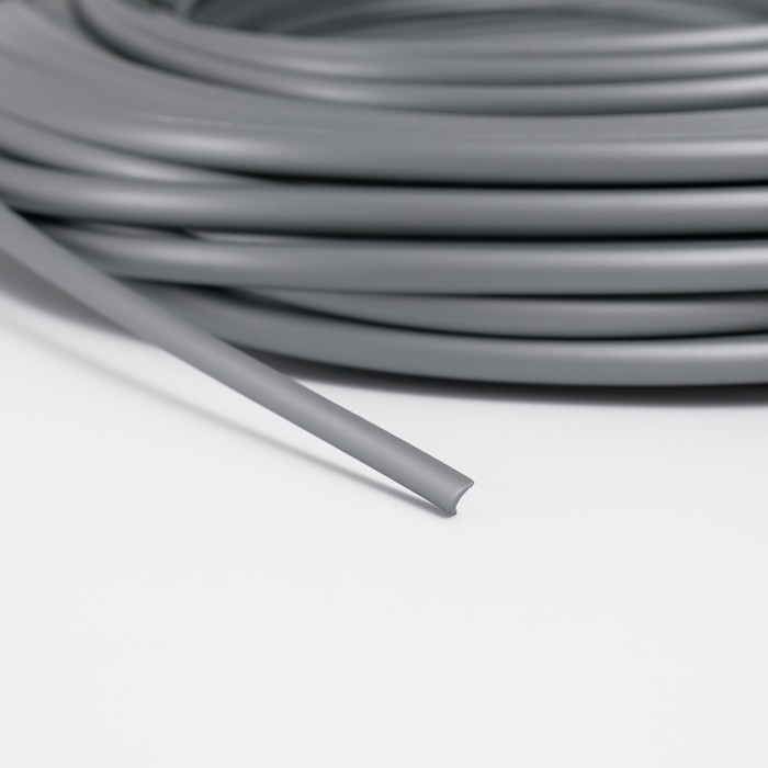 Ротанг искусственный гладкий 7 мм 100 м полутрубка (серебро металлик) Ротанг искусственный гладкий 7 мм 100 м полутрубка (серебро металлик)