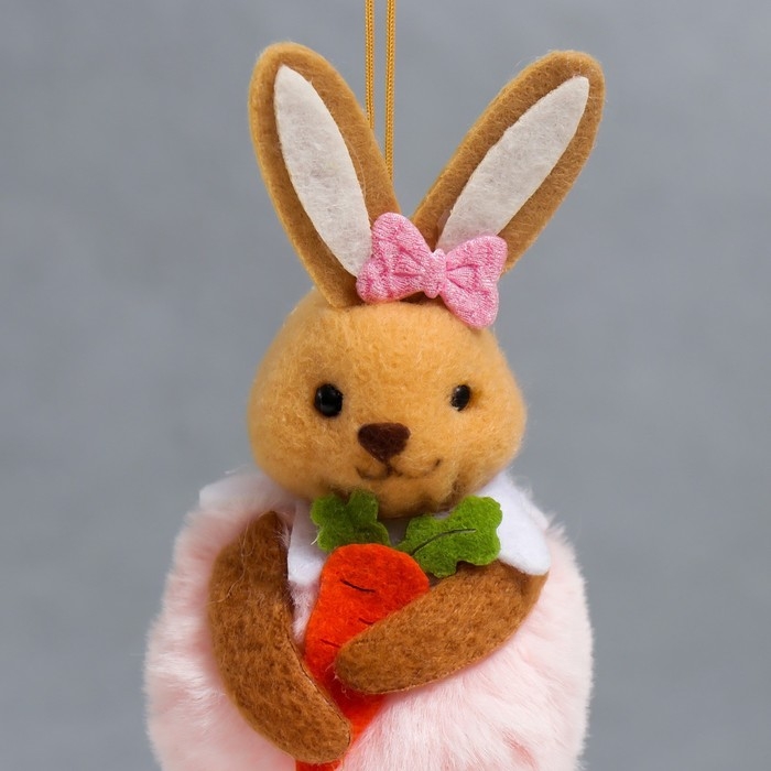 Сувенир Сувенир "Зайчишка в меховой шубке с морковкой" МИКС 6х12 см