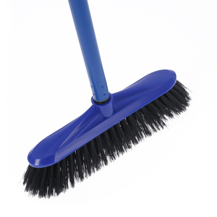 Щётка для пола с черенком «Комфорт», жёсткая, цвет МИКС Щётка для пола с черенком «Комфорт», жёсткая, цвет МИКС