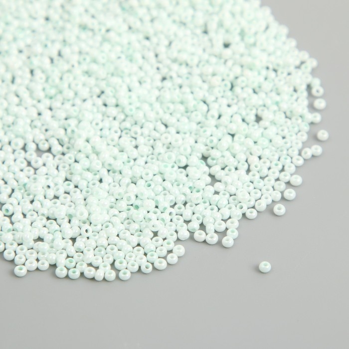 Бисер стекло 12/0  Бисер стекло 12/0 "Холодный голубой" ровный №673 450 гр