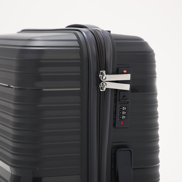 Чемодан средний 69 л (M), отдел на молнии, кодовый замок, 4 колеса, цвет тёмно-серый Чемодан средний 69 л (M), отдел на молнии, кодовый замок, 4 колеса, цвет тёмно-серый