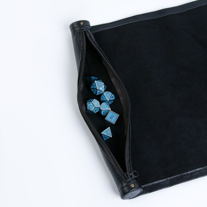 Сумка с полем для D&D дайсов, кубиков, 25.5 х 34 см, черная Сумка с полем для D&D дайсов, кубиков, 25.5 х 34 см, черная