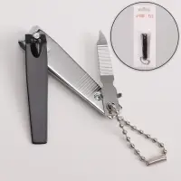 Кусачки книпсер маникюрные, с пилкой, 5.7 см, на блистере, с цепочкой, чёрные, серебристые Кусачки книпсер маникюрные, с пилкой, 5.7 см, на блистере, с цепочкой, чёрные, серебристые