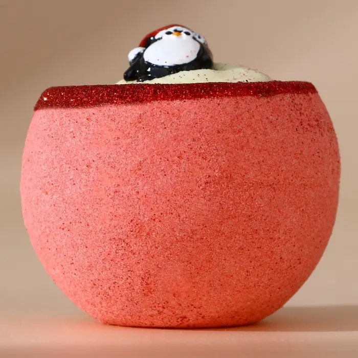 Бомбочка с игрушкой &laquo;Пингвинёнок&raquo;, 130 г, Чистое счастье