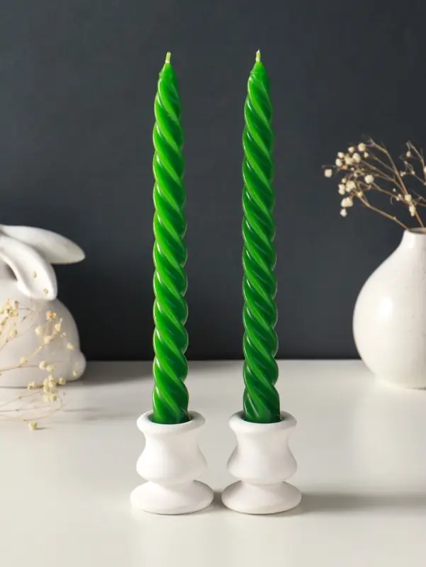 Набор свечей витых, 2.3&times;24.5 см, 5 ч, 50 г, 2 шт., т. зелёный, в подарочной коробке