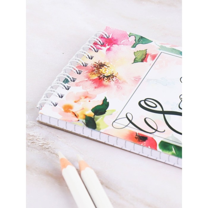 Блокнот в мягкой обложке А6, 40 л на гребне «С 8 марта» Блокнот в мягкой обложке А6, 40 л на гребне «С 8 марта»