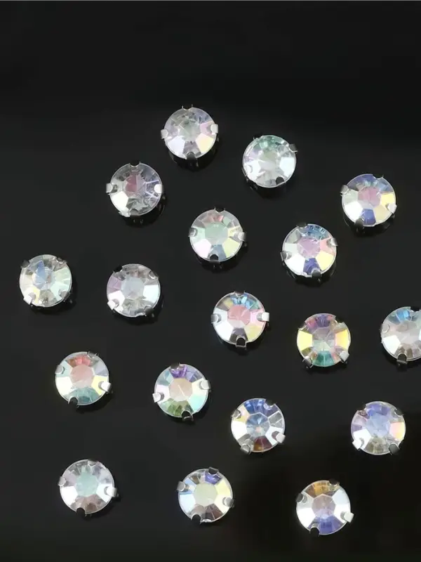 Стразы пришивные «Шатон», круглые, в цапах, с голографией, d=8 мм, 20 шт. Стразы пришивные «Шатон», круглые, в цапах, с голографией, d=8 мм, 20 шт.