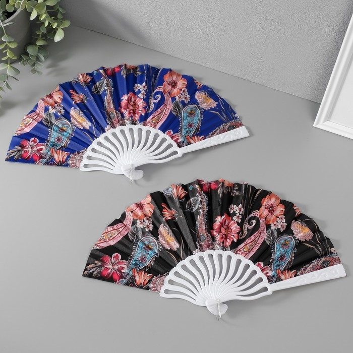 Веер пластик, текстиль  Веер пластик, текстиль "Перья и цветы" МИКС 23 см