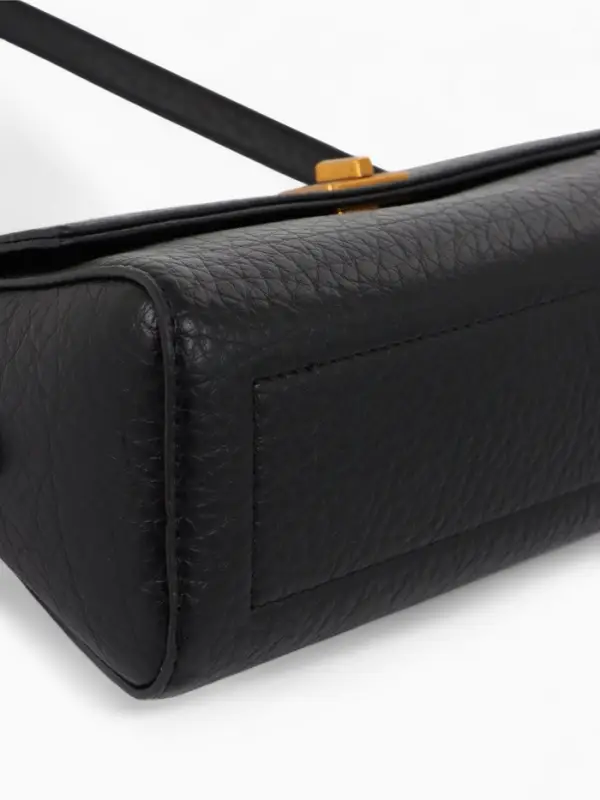 Сумка женская мессенджер TEXTURA на клапане, 26&times;9&times;12 см, чёрная