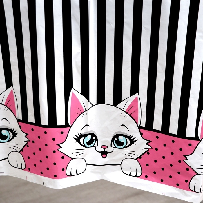 Скатерть одноразовая &laquo;Котенок&raquo;, 137 &times; 180 см
