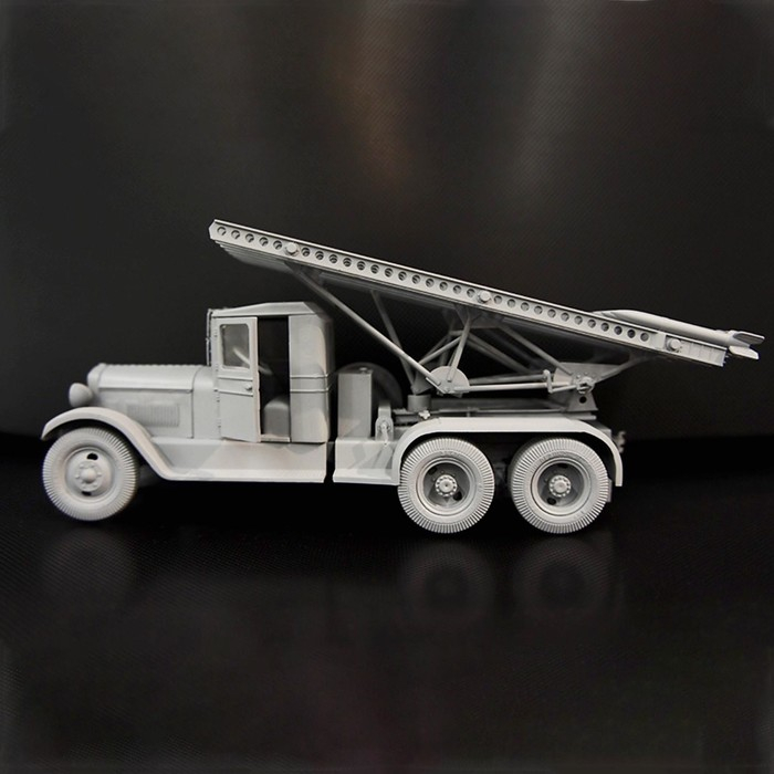 Сборная модель-машина «Советский гвардейский реактивный миномёт БМ-13 Катюша», Ark Modelis, 1:35, (35040)