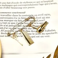 Булавка с подвесками &laquo;Парикмахер&raquo;, 5.5 см, цвет розовое золото