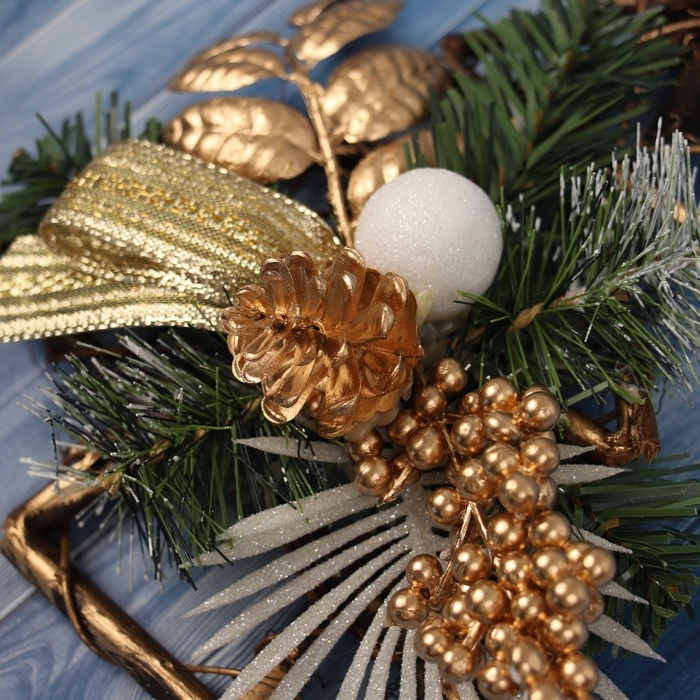 Украшение ёлочное  Украшение ёлочное "Ветка ажурная на ёлке" 20х18 см