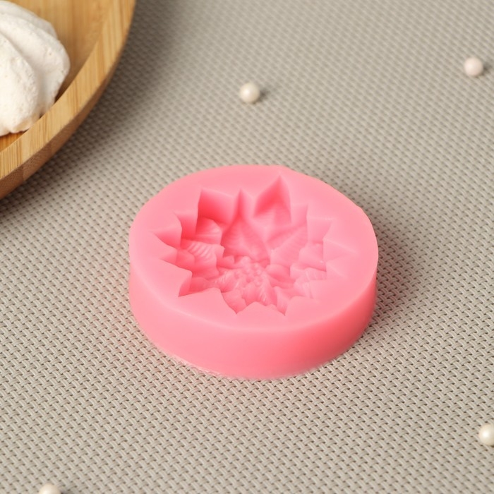 Молд Доляна «Многолистник», силикон, 6,3×6,3×1,7 см, цвет МИКС Молд Доляна «Многолистник», силикон, 6,3×6,3×1,7 см, цвет МИКС