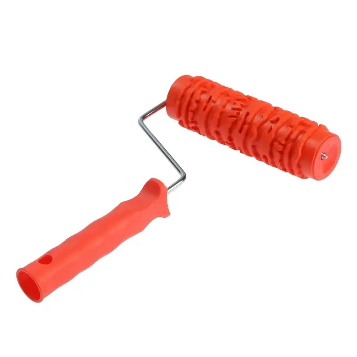 Валик декоративный ТУНДРА, резиновый, &laquo;кора сосны&raquo;, рукоятка d=6 мм, 180 мм