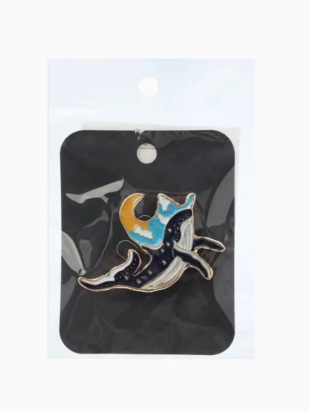 Брошь &laquo;Кит и полумесяц&raquo;, цветная в золоте