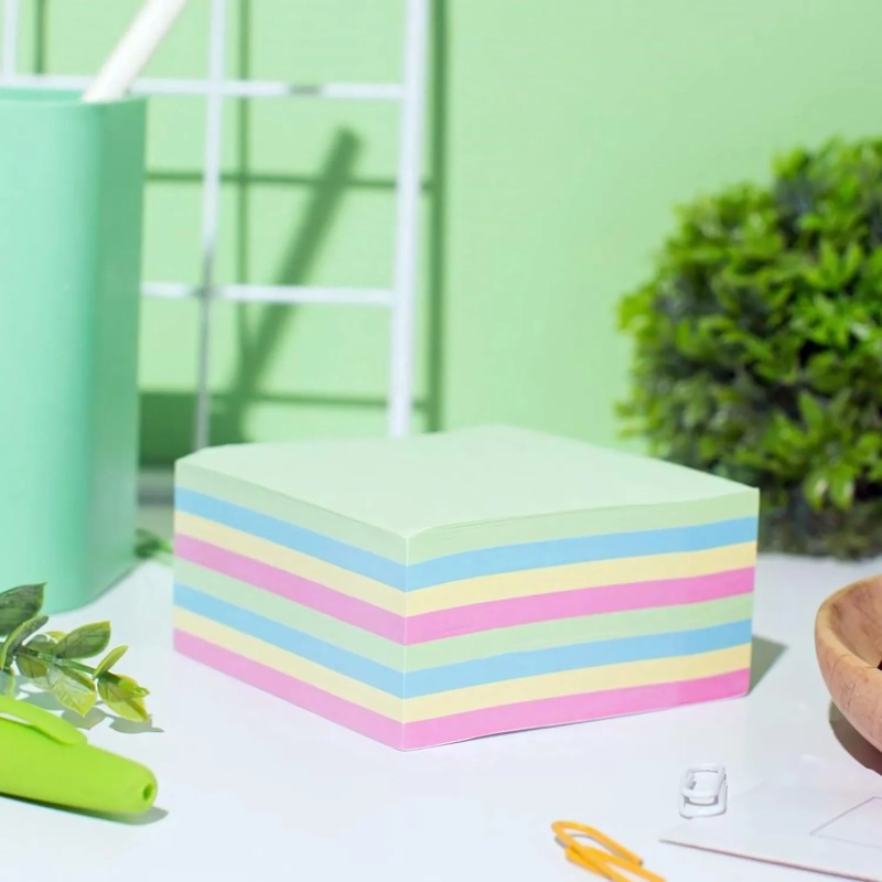 Бумага для заметок с клеевым краем 76х76 мм, 400 л, 8 цв в асс