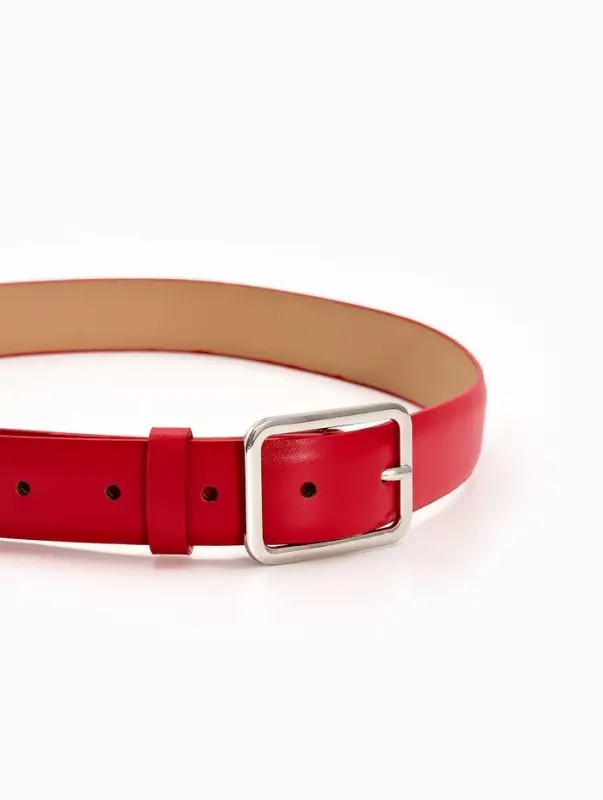 Ремень жен 05-01-02-01, Июнь2505, 3*0,3*110 см, без винта, пряж мат металл, 1 прокол, красн 109031 Ремень жен 05-01-02-01, Июнь2505, 3*0,3*110 см, без винта, пряж мат металл, 1 прокол, красн 109031