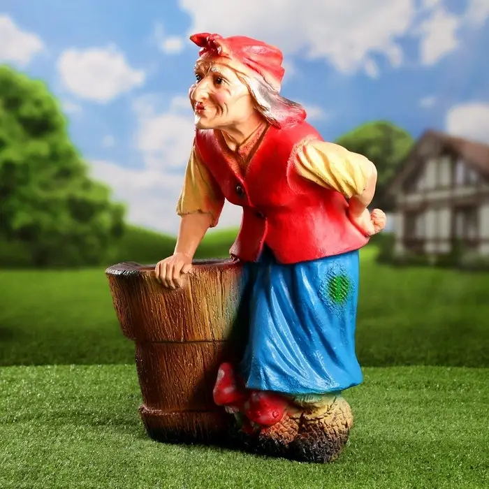 Фигурное кашпо "Бабка-Ежка" 53см