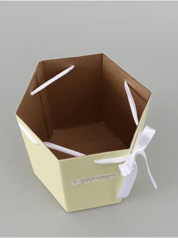 Коробка подарочная складная &laquo;С любовью&raquo;, 17&times;14.8&times;19.5 см, шестигранник