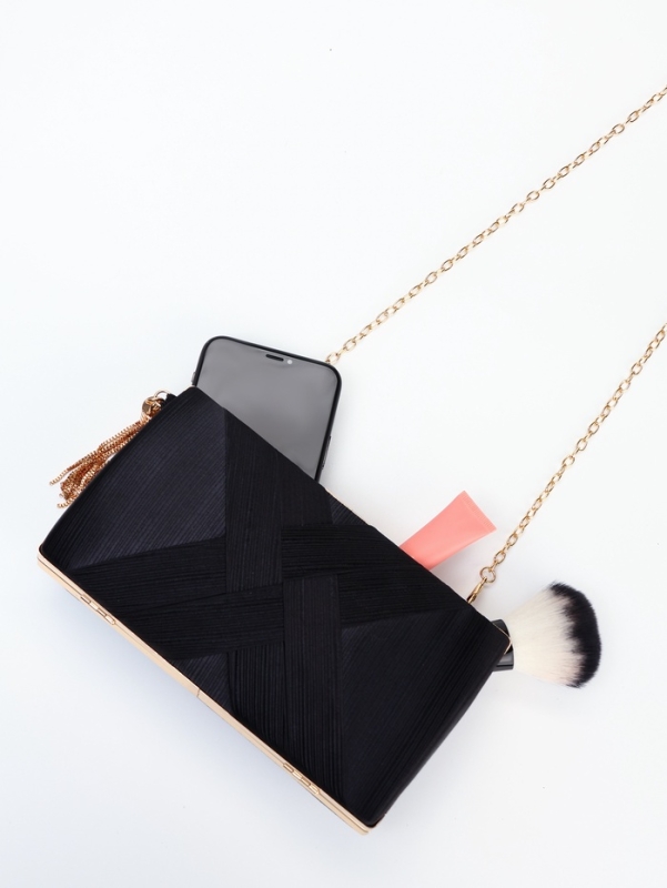 Сумка-клатч на фермуаре, цвет чёрный Сумка-клатч на фермуаре, цвет чёрный