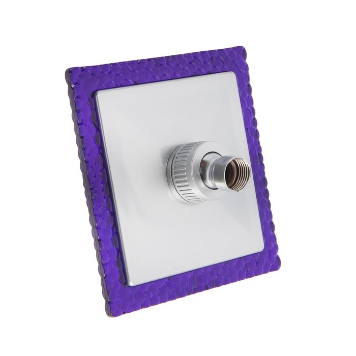 Лейка стационарная, квадратная Z0154, 15х15 см, 1 режим, пластик, цвет фиолетовый/хром Лейка стационарная, квадратная Z0154, 15х15 см, 1 режим, пластик, цвет фиолетовый/хром