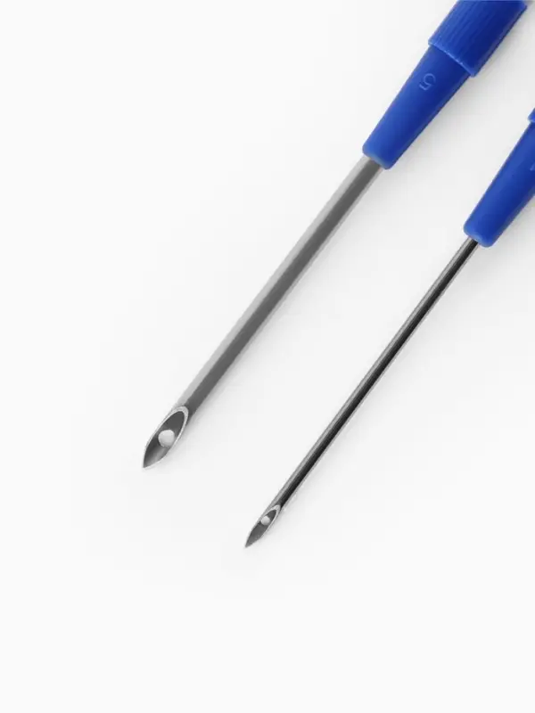 Игла для вышивания TEIRA, для ковровой техники, d=1.3/1.6/2.2 мм, с нитевдевателями, голубая, синяя