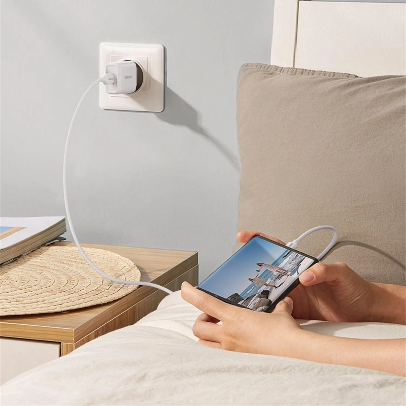 Зарядное устройство UGREEN USB-A QC 3.0 18W Charger CD122 (White) (10133)