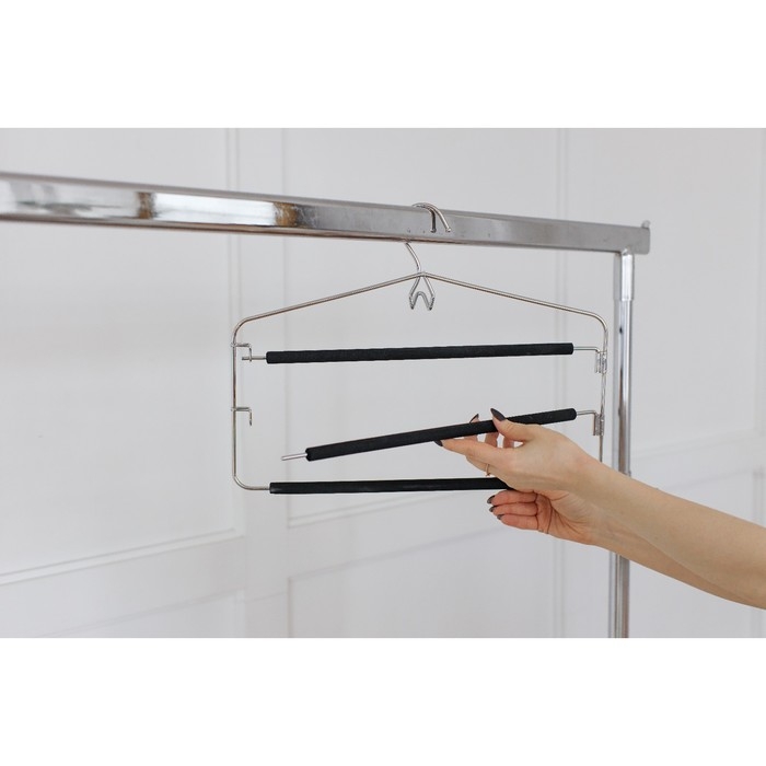 Плечики - вешалка для одежды LaDо́m Doux, 37×31см, многоуровневая, антискользящее покрытие, цвет чёрный Плечики - вешалка для одежды LaDо́m Doux, 37×31см, многоуровневая, антискользящее покрытие, цвет чёрный