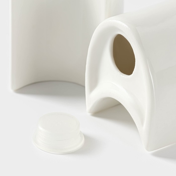 Набор для специй на деревянной подставке BellaTenero, 3 предмета: солонка 60 мл, перечница 60 мл, ёмкость для зубочисток, цвет белый Набор для специй на деревянной подставке BellaTenero, 3 предмета: солонка 60 мл, перечница 60 мл, ёмкость для зубочисток, цвет белый