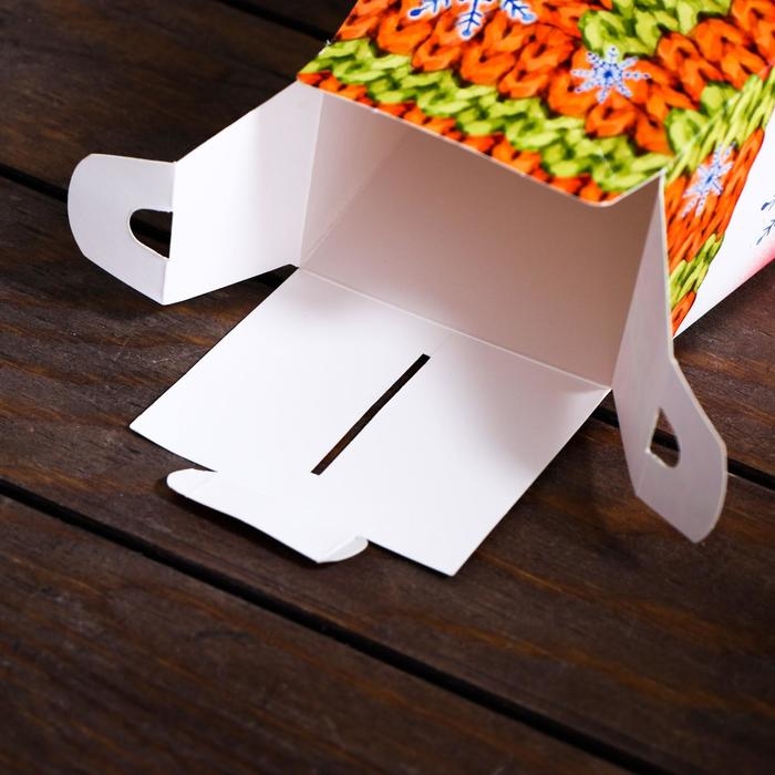 Подарочная коробка Подарочная коробка "Снеговик-почтовик", 14,3 х 12 х 21,4 см